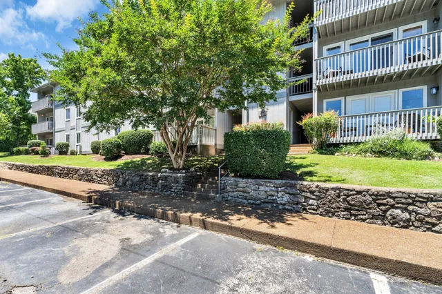 $1,900 | 21 Vaughns Gap Road, Unit 86, Nashville, TN 37205