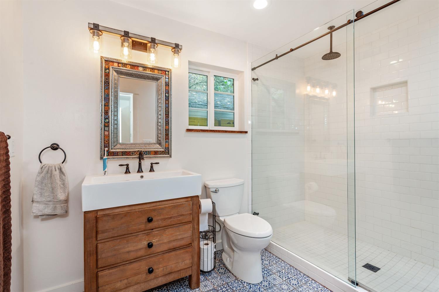 7165 Rapp Lane Talent, OR 97540 - Photo 23 of 33 Additional Photo