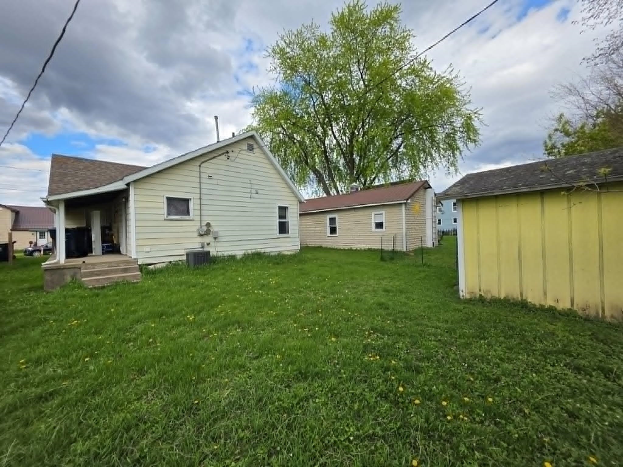 806 Mansion Street Mauston, WI 53948 - Photo 35 of 40