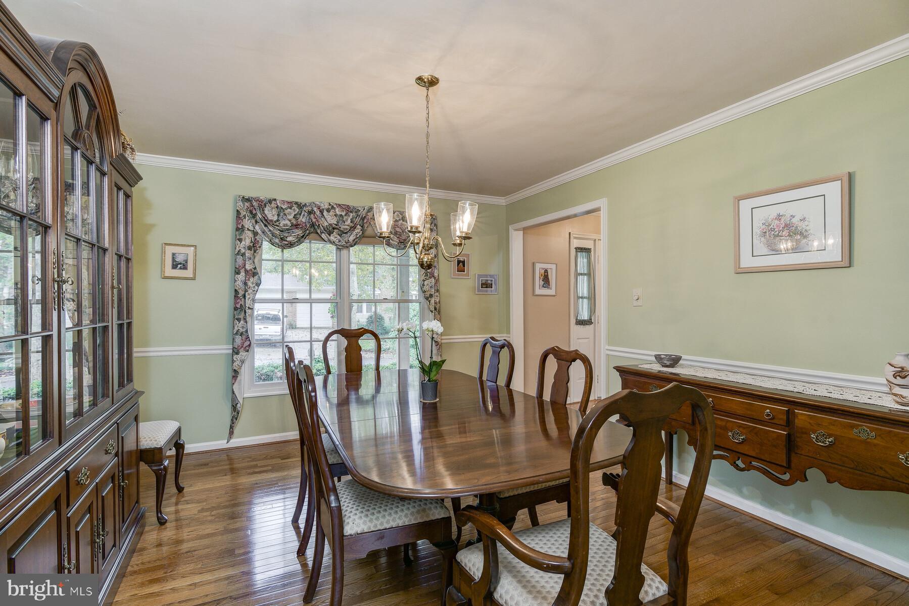18837 Falling Star Road Germantown, MD 20874 - Photo 13 of 40 Dining Room