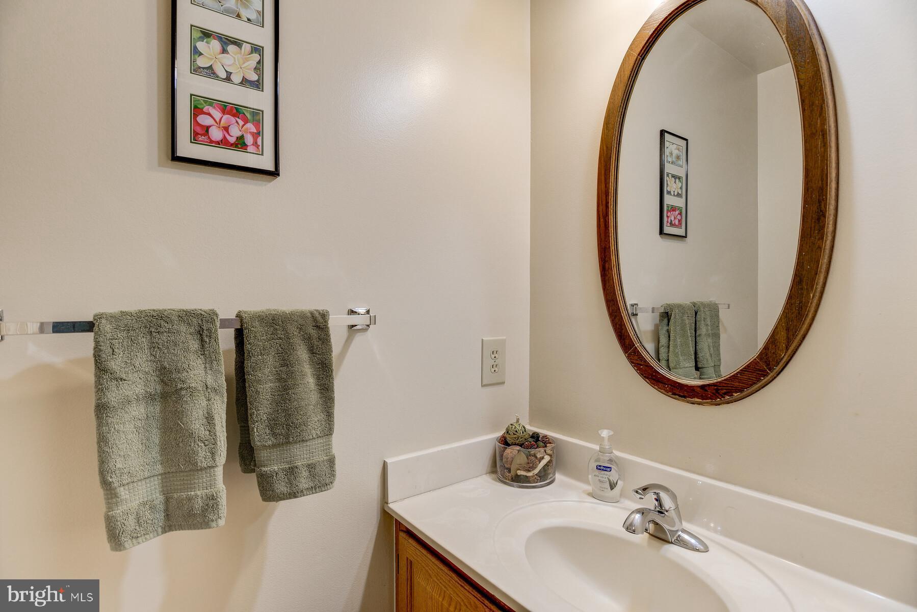 18837 Falling Star Road Germantown, MD 20874 - Photo 16 of 40 Hall Half Bath - Main Level