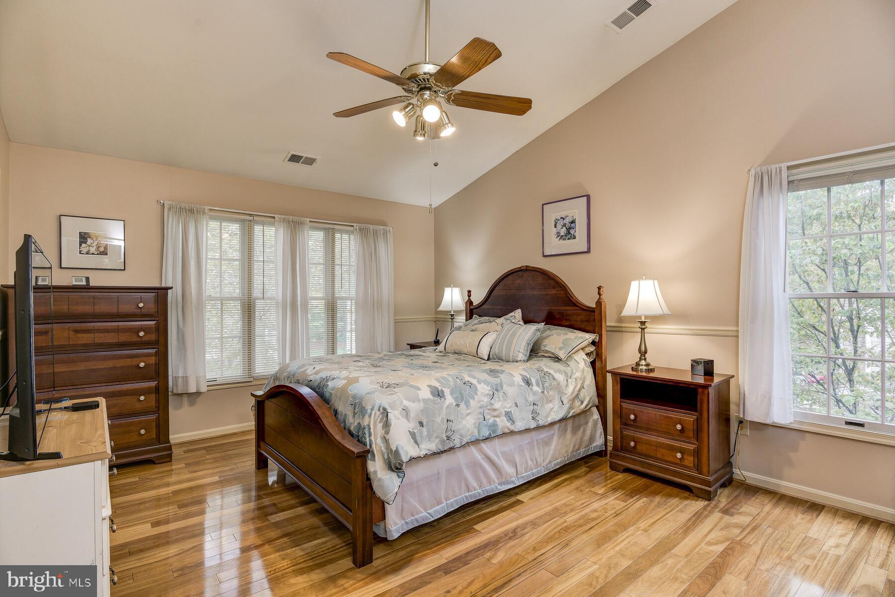 18837 Falling Star Road Germantown, MD 20874 - Photo 17 of 40 Master Bedroom - Upper Level
