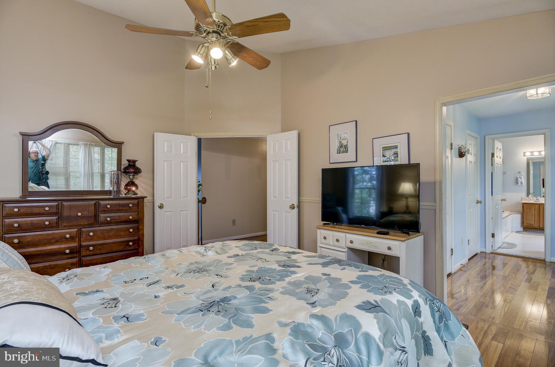 18837 Falling Star Road Germantown, MD 20874 - Photo 18 of 40 Master Bedroom - Upper Level
