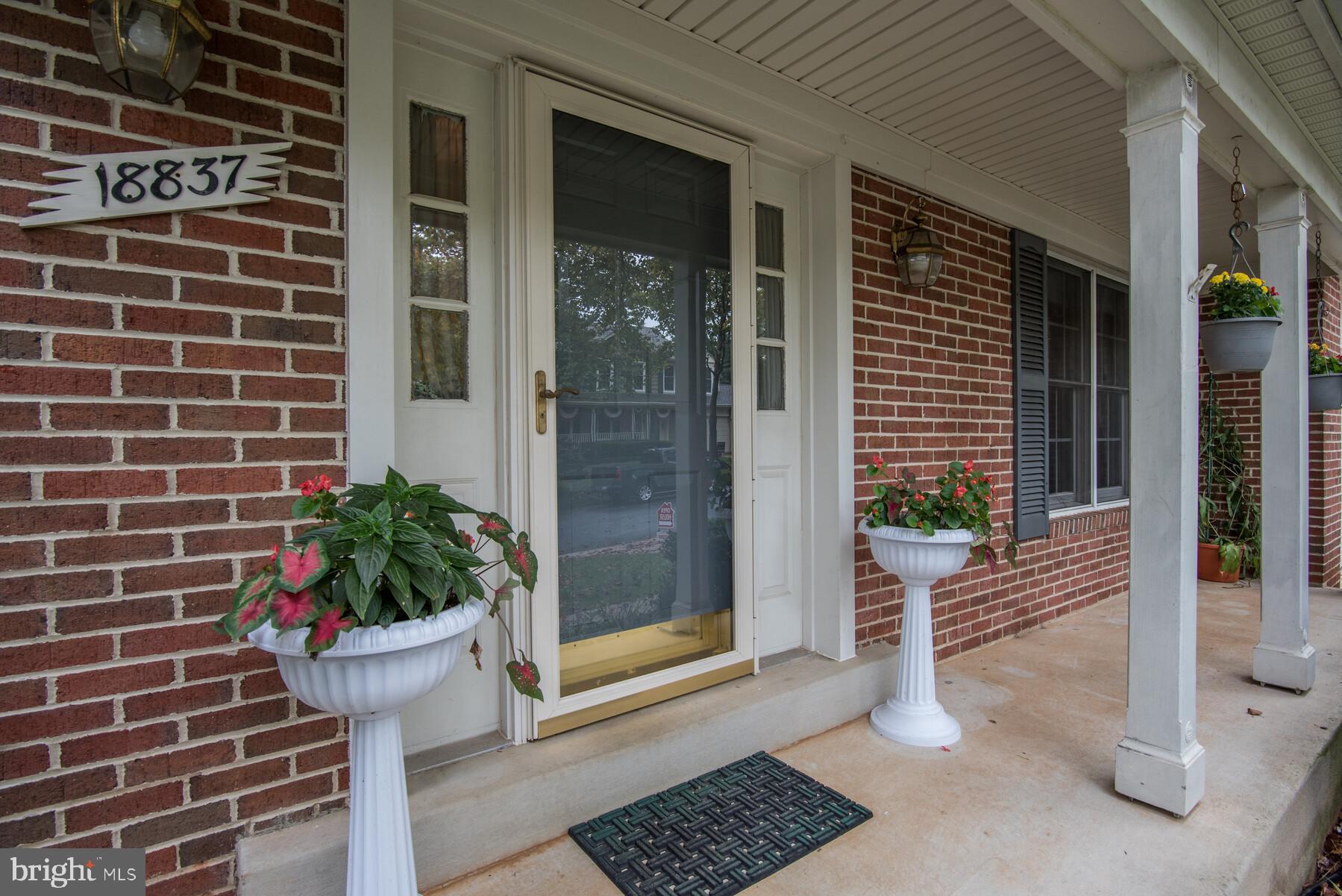 18837 Falling Star Road Germantown, MD 20874 - Photo 3 of 40 Front Porch