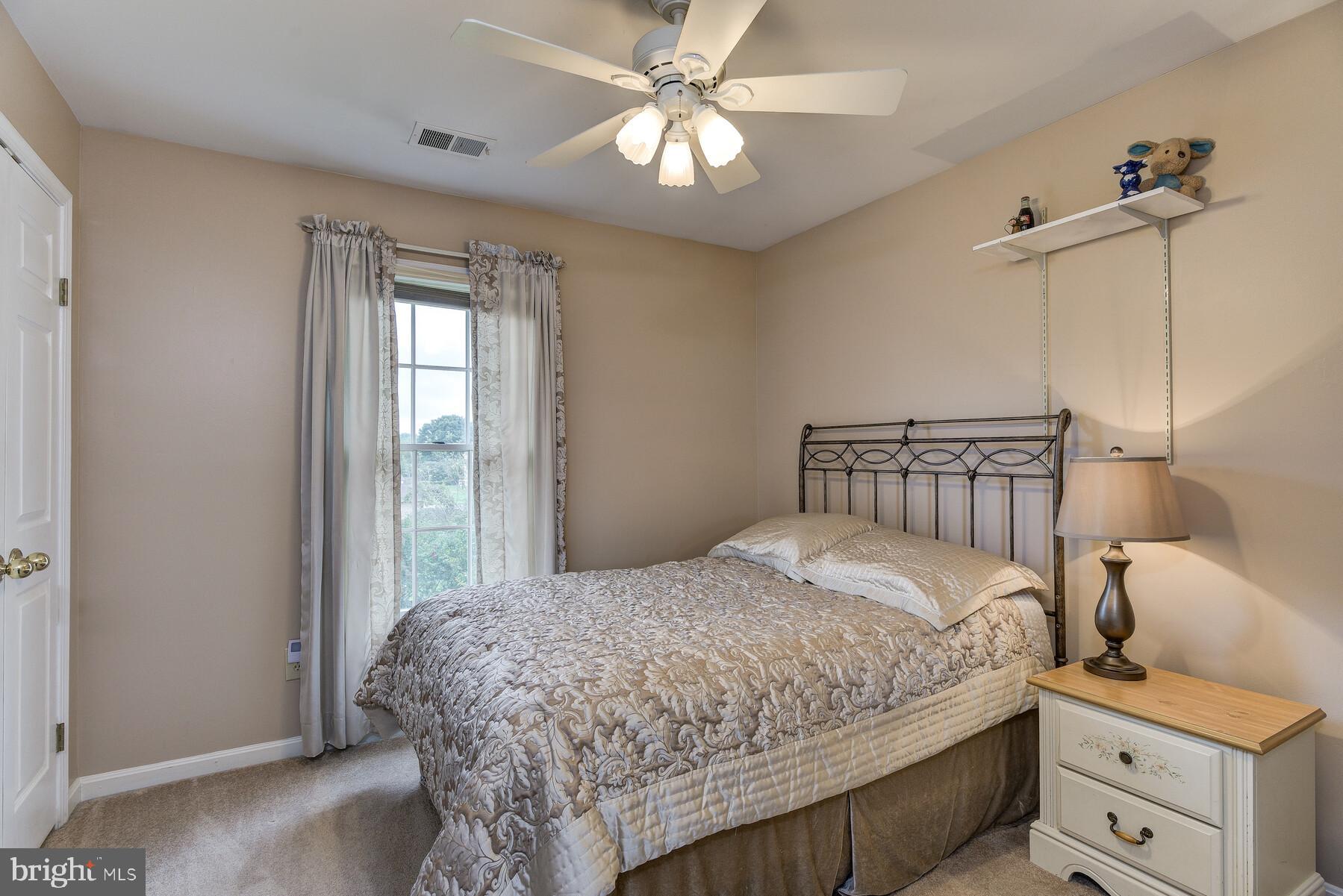 18837 Falling Star Road Germantown, MD 20874 - Photo 24 of 40 Bedroom #3 Upper Level