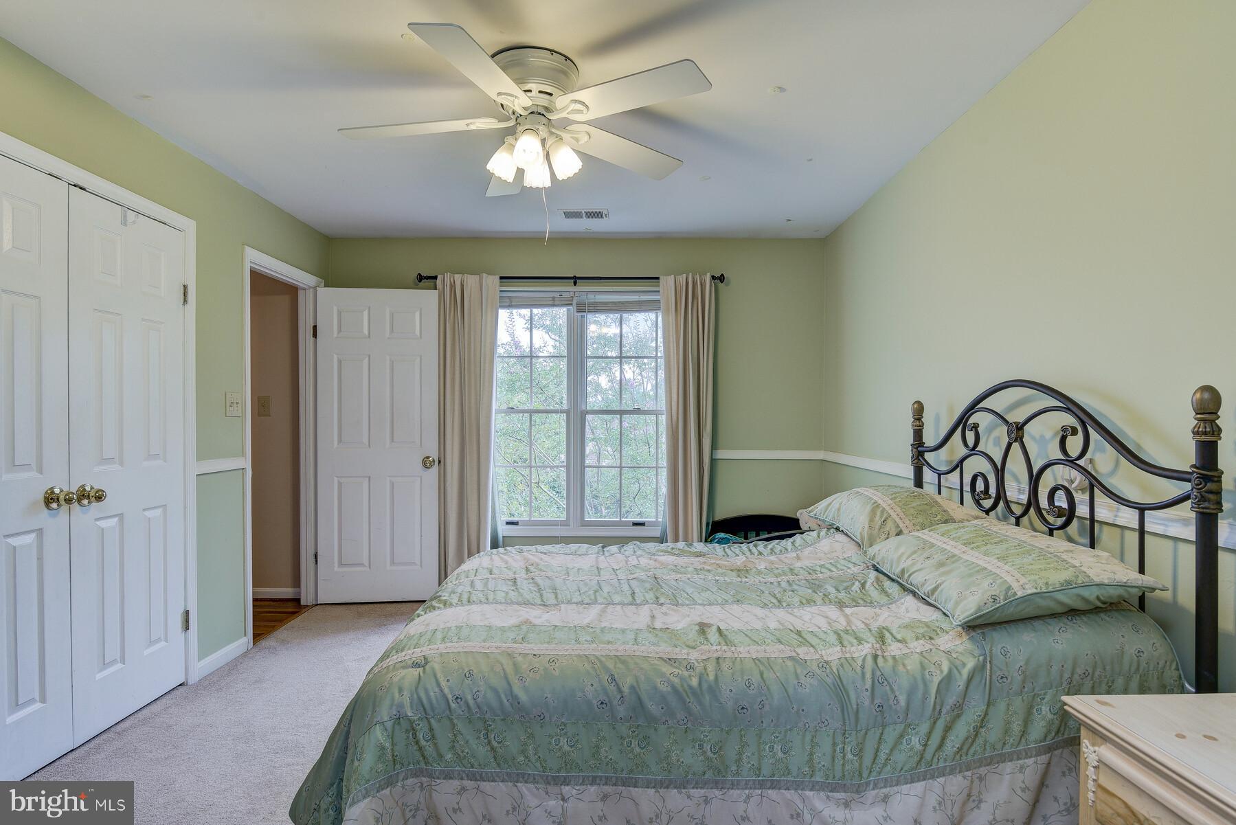 18837 Falling Star Road Germantown, MD 20874 - Photo 28 of 40 Bedroom #4 - Upper Level