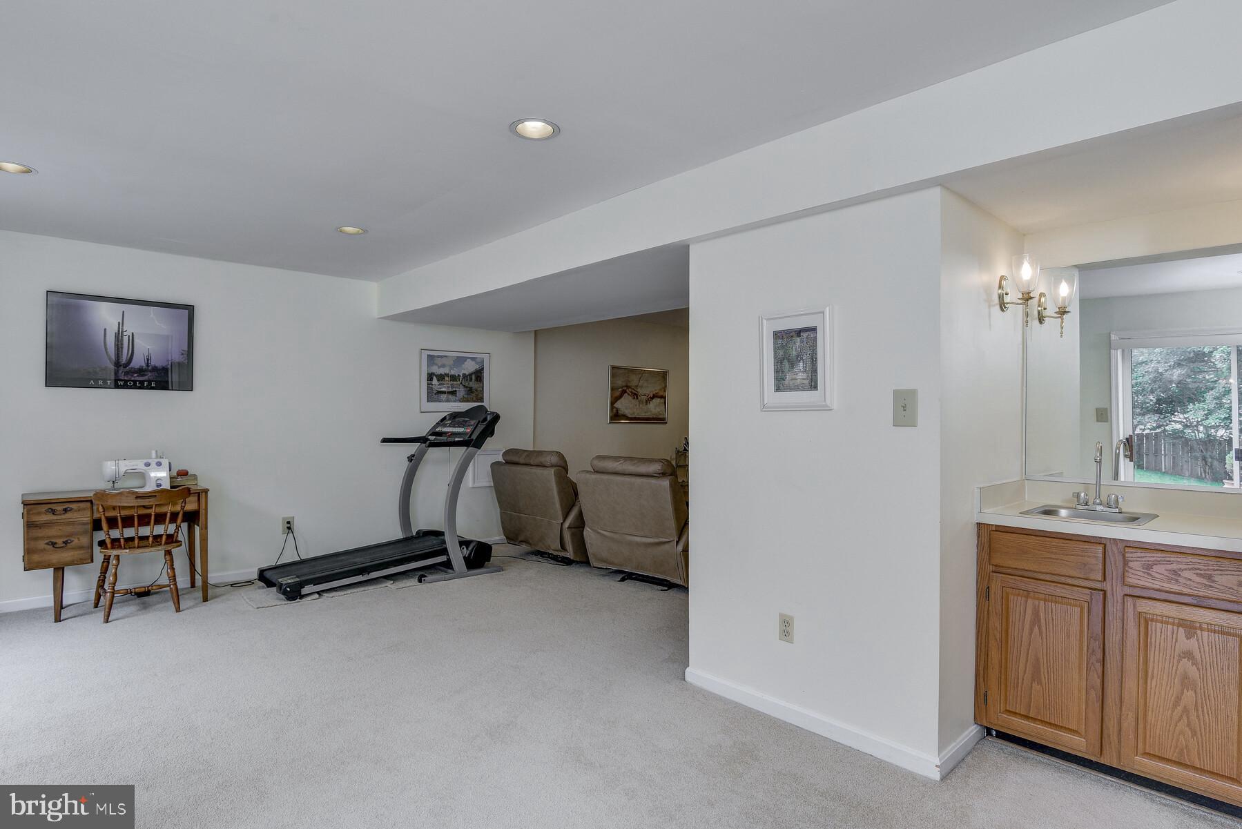 18837 Falling Star Road Germantown, MD 20874 - Photo 32 of 40 Basement