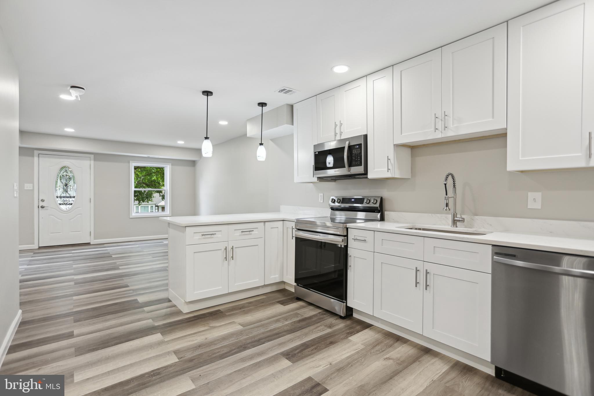 6719 Clinglog Street Capitol Heights, MD 20743 - Photo 2 of 26 All new kitchen still under warranty