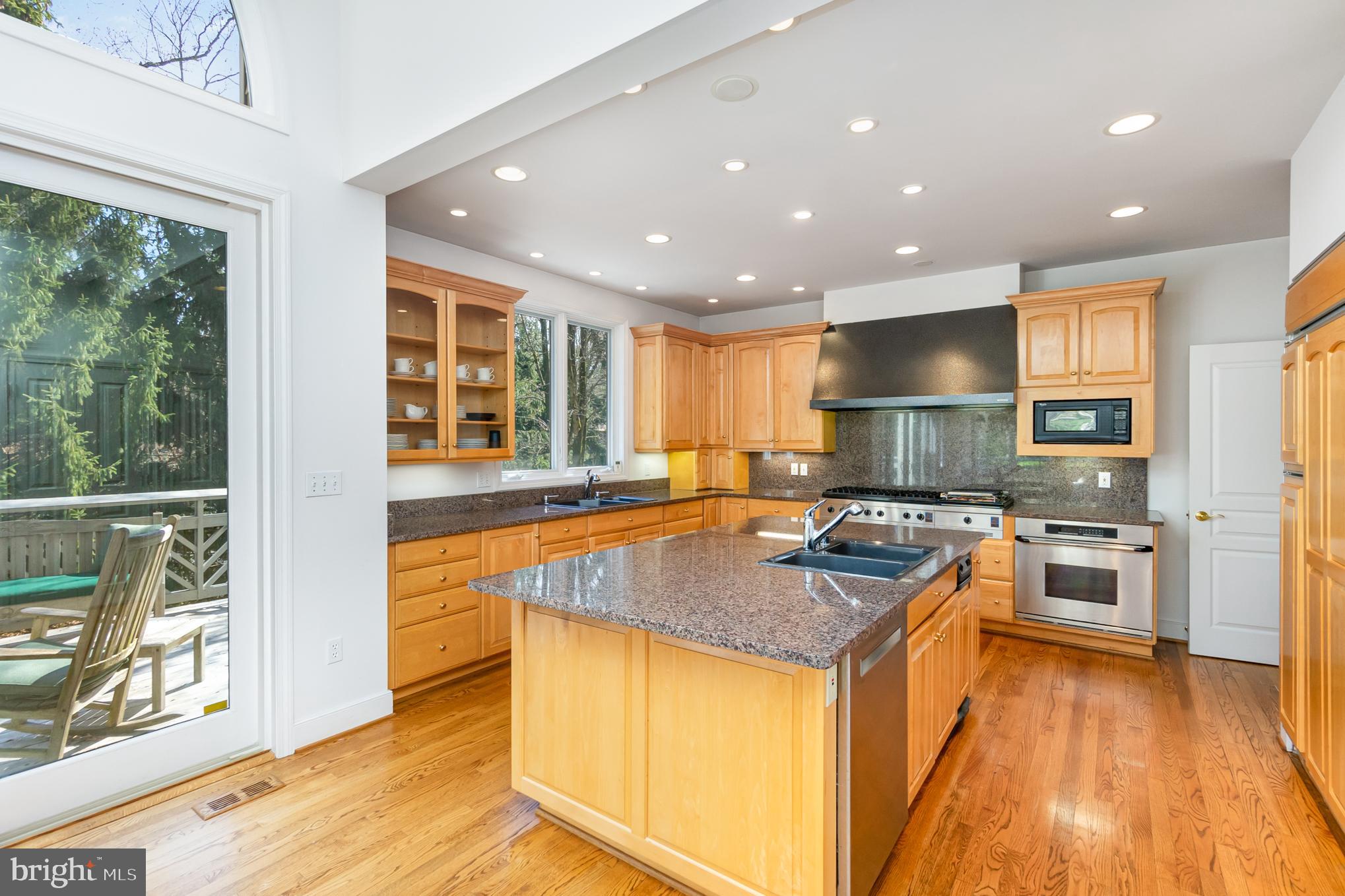 12 Burnbrae Road Towson, MD 21204 - Photo 13 of 114 Gallery Image 13