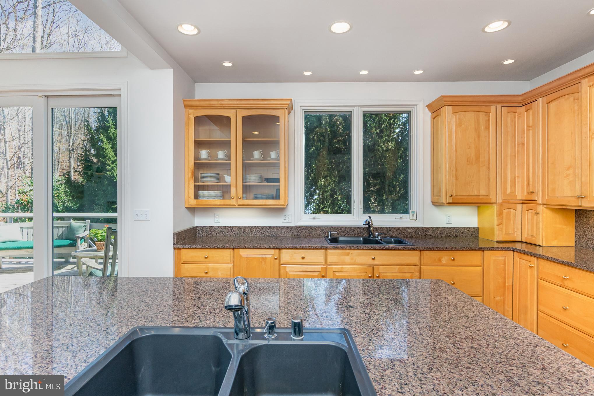 12 Burnbrae Road Towson, MD 21204 - Photo 18 of 114 Gallery Image 18