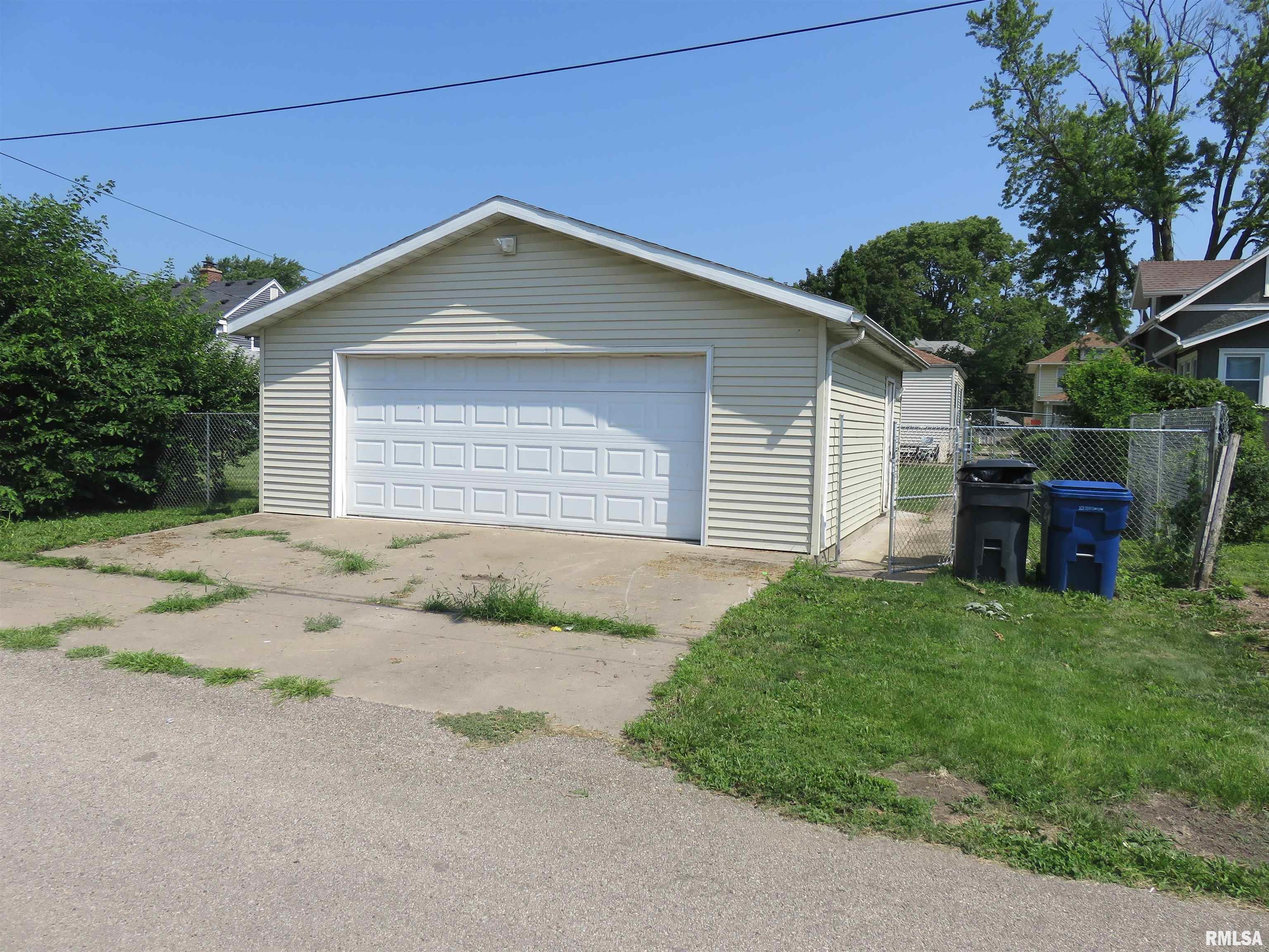 819 South 7th Street Clinton, IA 52732 - Photo 8 of 22 Gallery Image 8