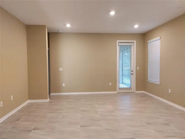 $2,595 | 4923 Rolling Greene Drive, Wesley Chapel, FL 33543