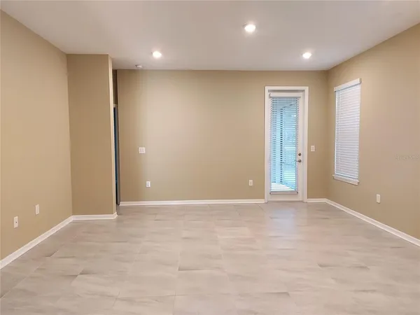 $2,595 | 4923 Rolling Greene Drive, Wesley Chapel, FL 33543