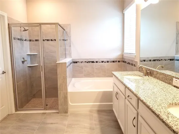 $2,595 | 4923 Rolling Greene Drive, Wesley Chapel, FL 33543