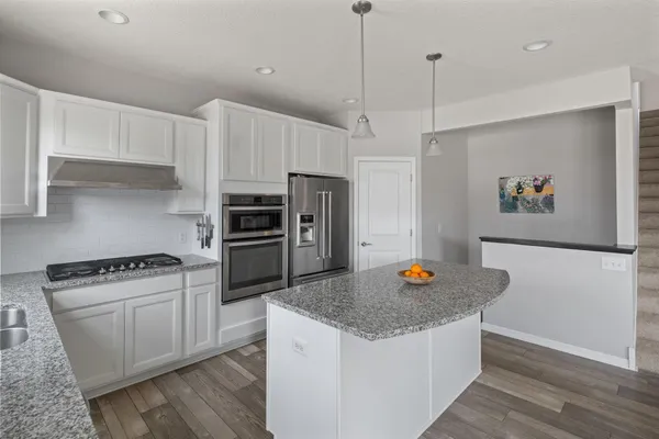 $650,000 | 561 14th Street Northwest, New Brighton, MN 55112