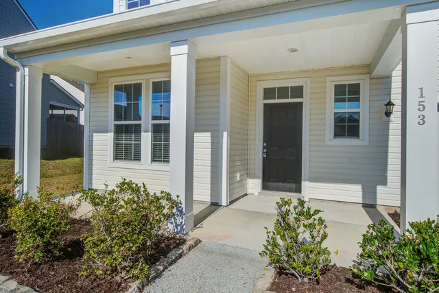 $369,000 | 153 Sugeree Drive, Moncks Corner, SC 29461