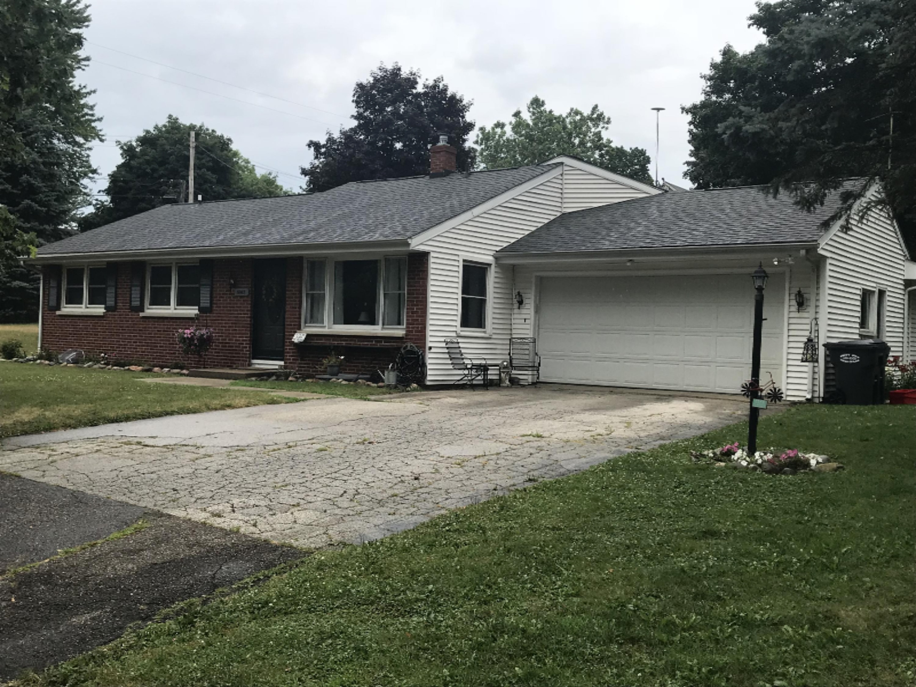 5043 Garden Road Portage, MI 49002 - Photo 1 of 15 IMG_4779