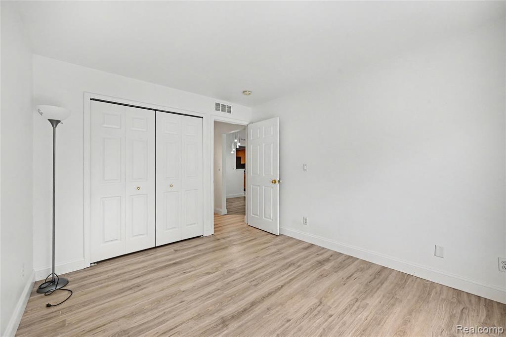 3633 Oakmonte Boulevard, Unit 189 Rochester, MI 48306 - Photo 26 of 36