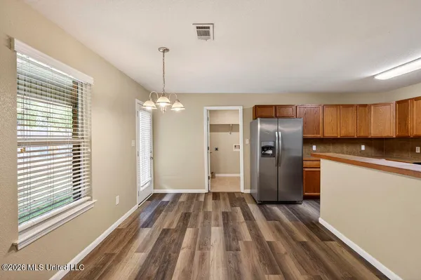 $2,000 | 10261 English Manor Drive, Gulfport, MS 39503