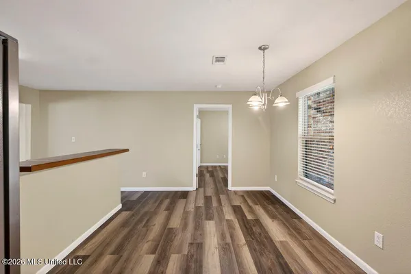 $2,000 | 10261 English Manor Drive, Gulfport, MS 39503