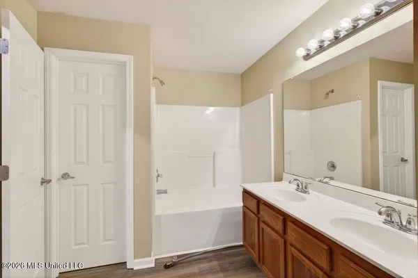 $2,000 | 10261 English Manor Drive, Gulfport, MS 39503