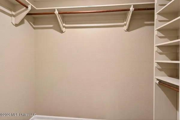 $2,000 | 10261 English Manor Drive, Gulfport, MS 39503