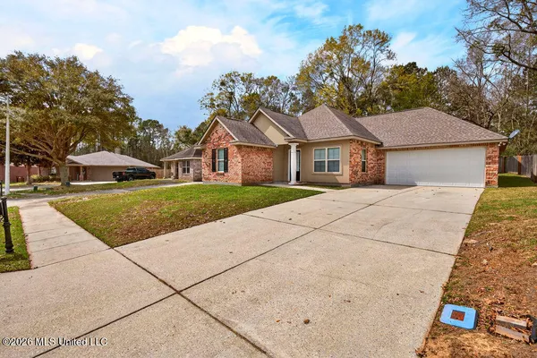 $2,000 | 10261 English Manor Drive, Gulfport, MS 39503