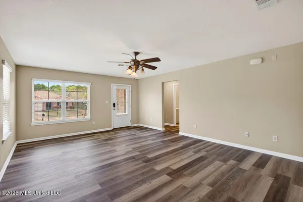 $2,000 | 10261 English Manor Drive, Gulfport, MS 39503