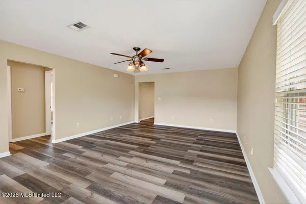 $2,000 | 10261 English Manor Drive, Gulfport, MS 39503