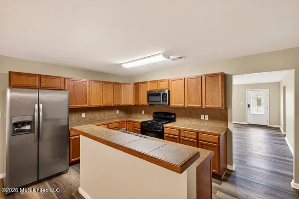 $2,000 | 10261 English Manor Drive, Gulfport, MS 39503