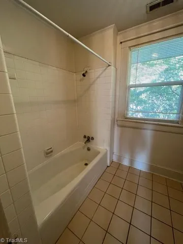 $995 | 1425 West Academy Street, Unit UP, Winston-Salem, NC 27103