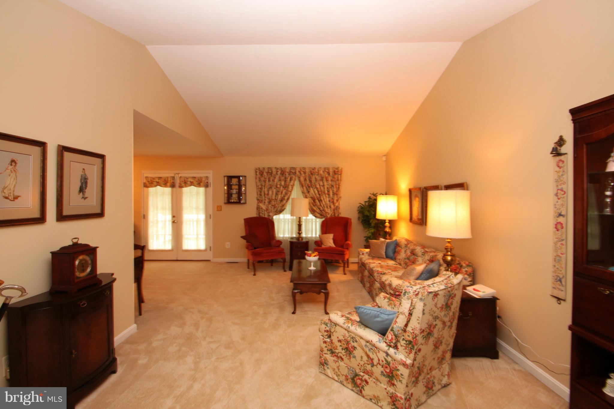 12269 Robin Road Culpeper, VA 22701 - Photo 3 of 30 Living Room
