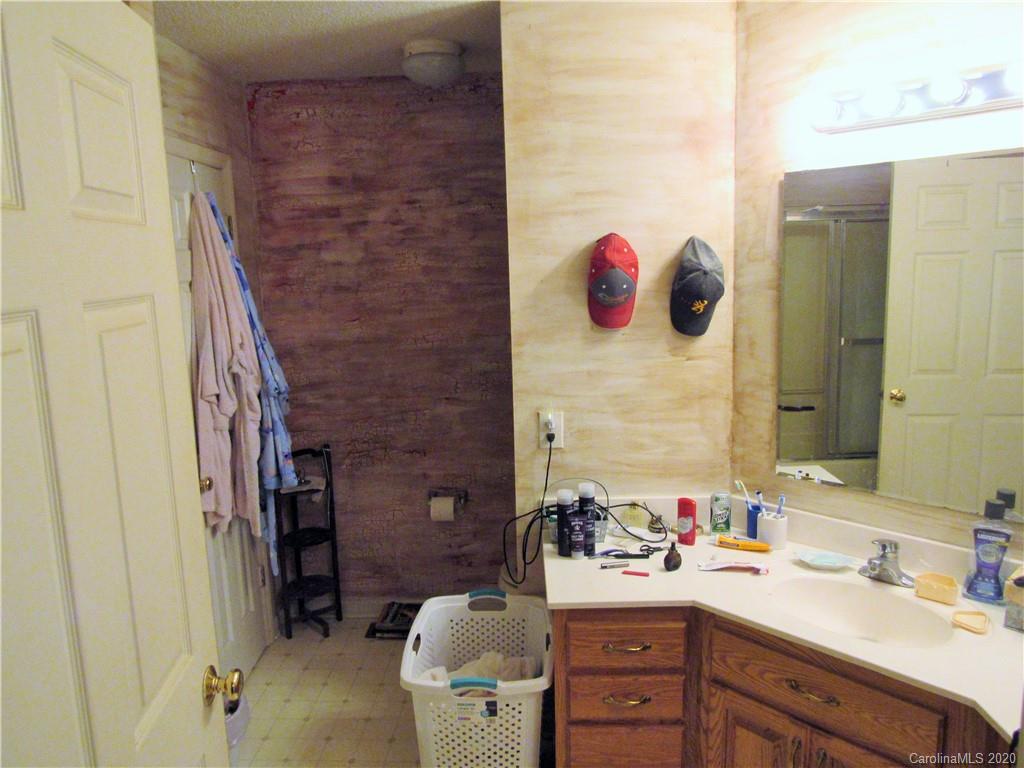 323-1 Range Road Kings Mountain, NC 28086 - Photo 4 of 13 Gallery Image 4