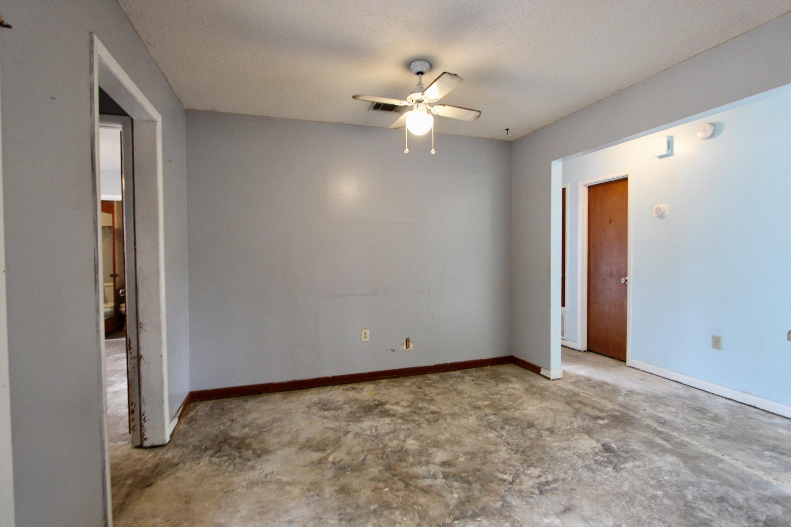 103 Jamie Court Crestview, FL 32539 - Photo 11 of 21 IMG_3656