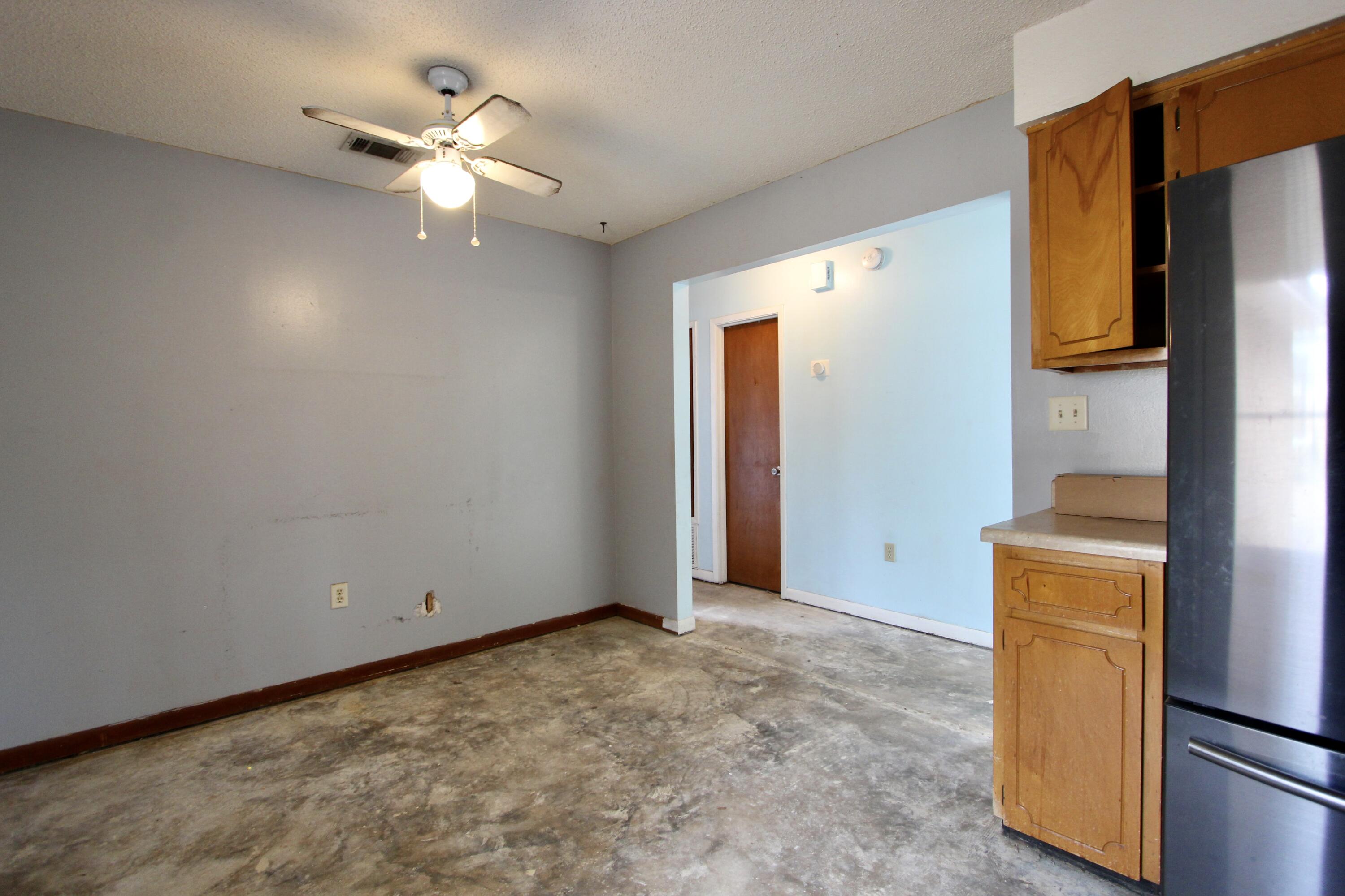 103 Jamie Court Crestview, FL 32539 - Photo 10 of 21 IMG_3655