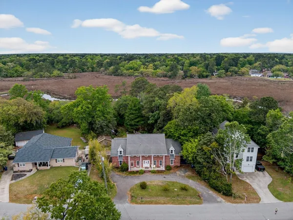 $600,000 | 2042 Marshland Drive, Charleston, SC 29414