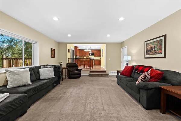 $529,000 | 10932 Green Oaks Drive, South Lyon, MI 48178