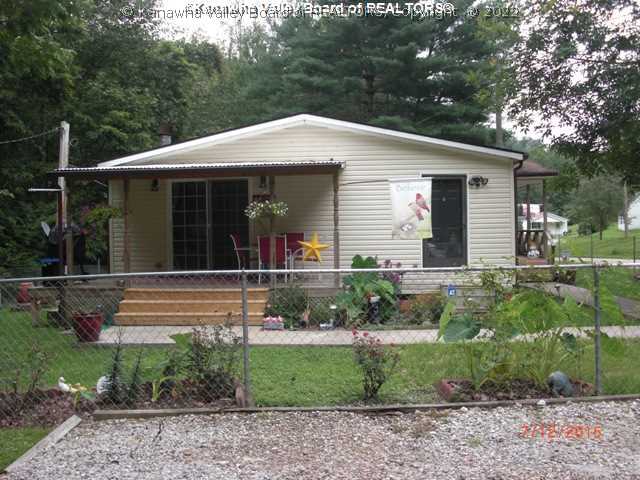 4116 Heizer Creek Road Poca, WV 25159 - Photo 2 of 15 Exterior Front.