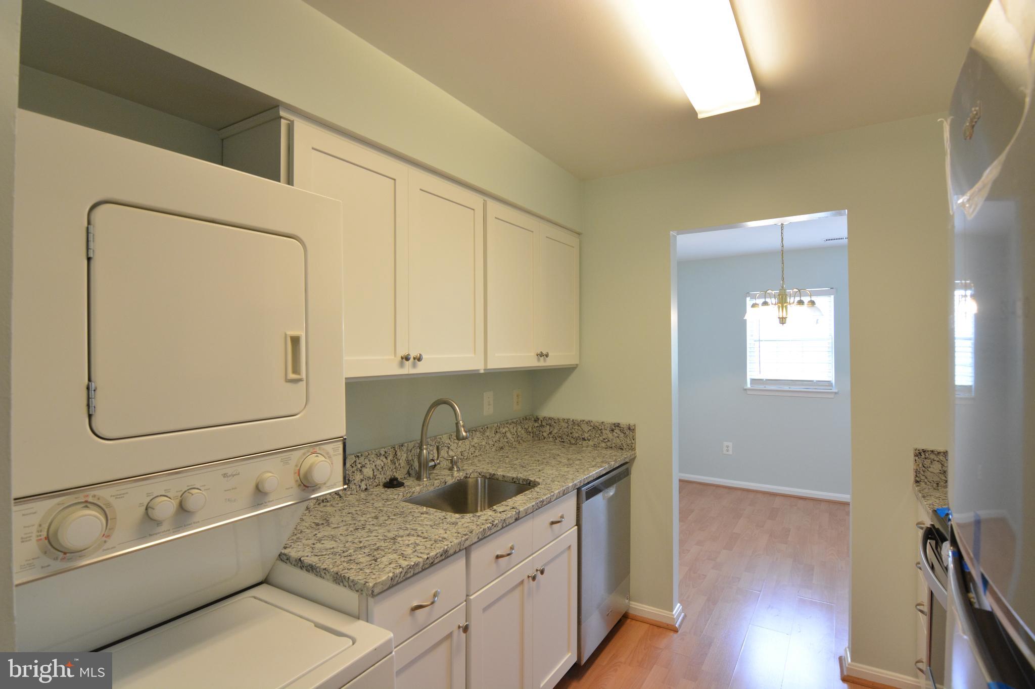 8352 Montgomery Run Road, Unit I Ellicott City, MD 21043 - Photo 4 of 38 Kitchen