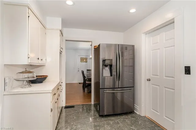 $300,000 | 490 Oakland Drive, Elkin, NC 28621