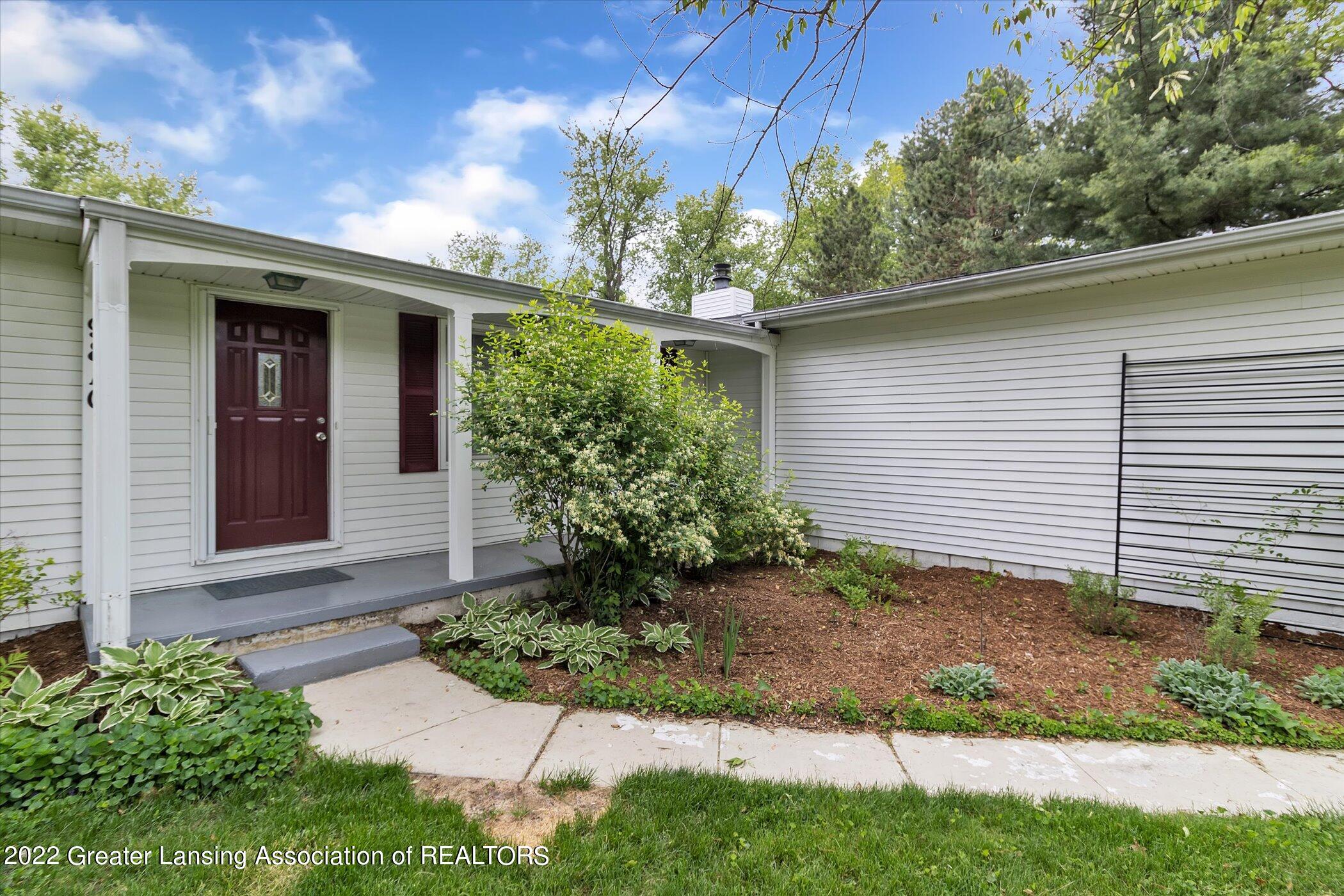 9810 Coleman Road Haslett, MI 48840 - Photo 5 of 82 05-9810-Coleman-Rd-WindowStill-Real-Esta