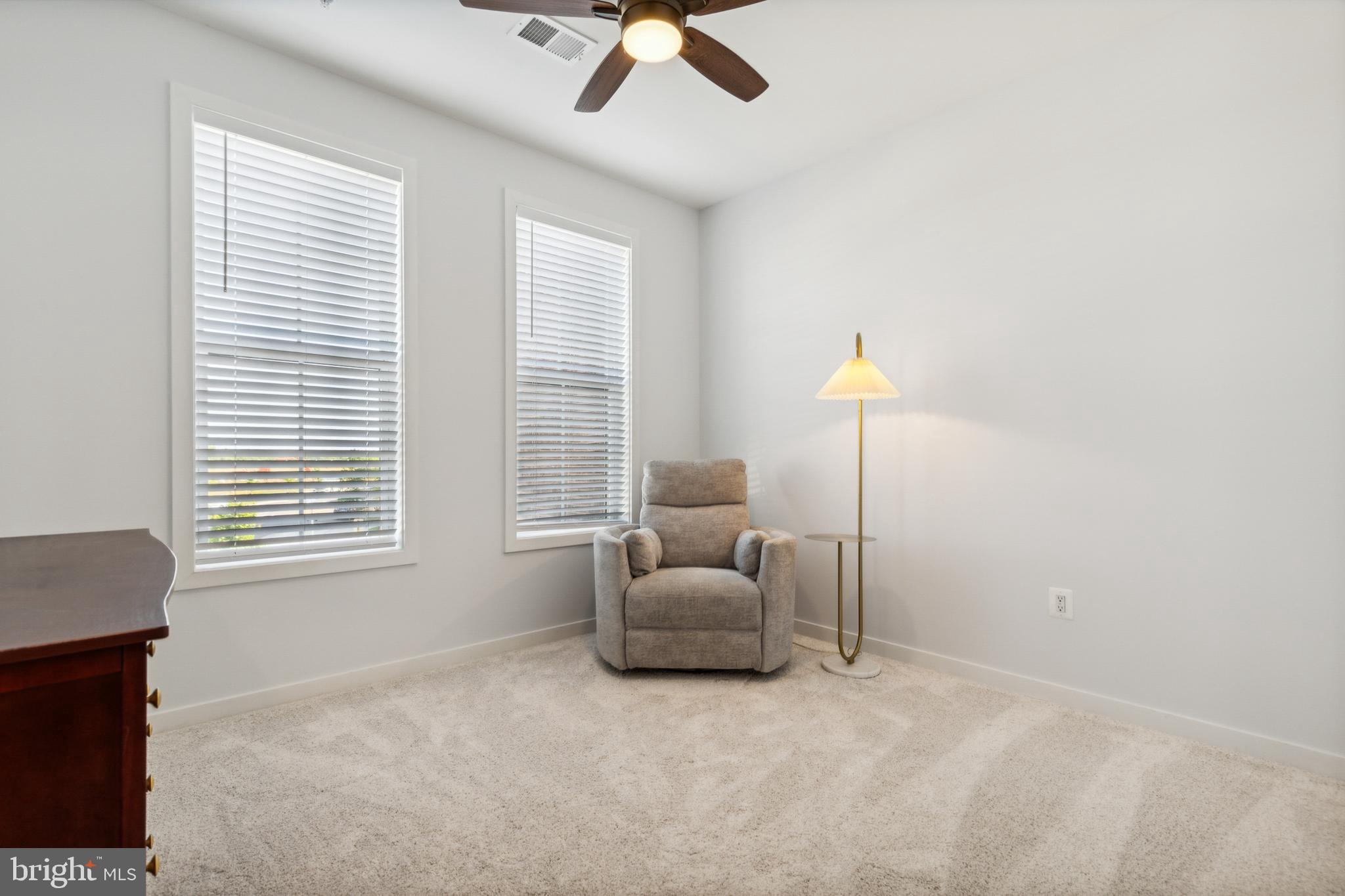 22318 Roanoke Rise Terrace Ashburn, VA 20148 - Photo 23 of 25 Secondary Bedroom