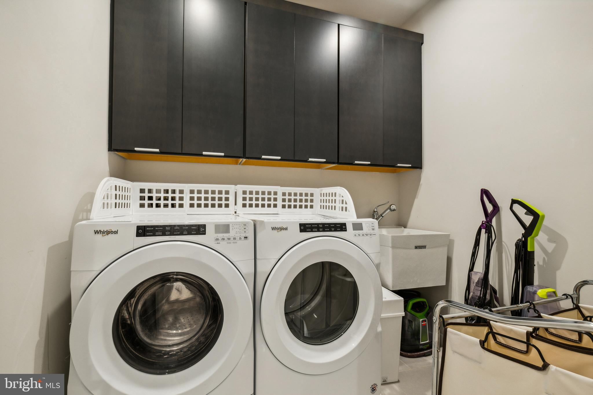 22318 Roanoke Rise Terrace Ashburn, VA 20148 - Photo 25 of 25 Washer/Dryer With Storage