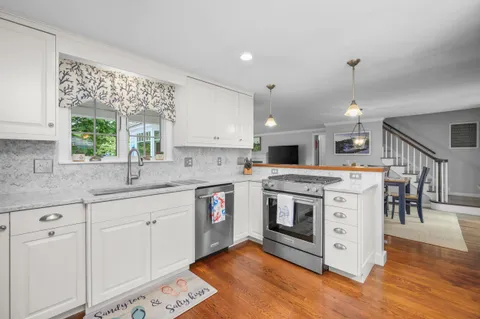 $999,000 | 38 Grove Street, Sandwich, MA 02563