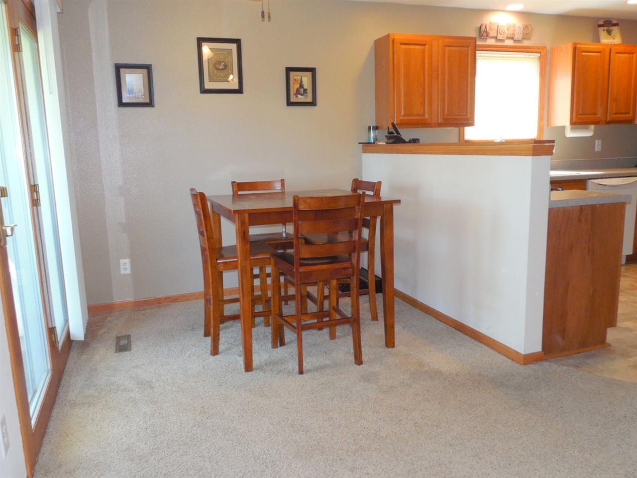 1647 Larchmont Road Lake Summerset, IL 61019 - Photo 10 of 24 Gallery Image 10