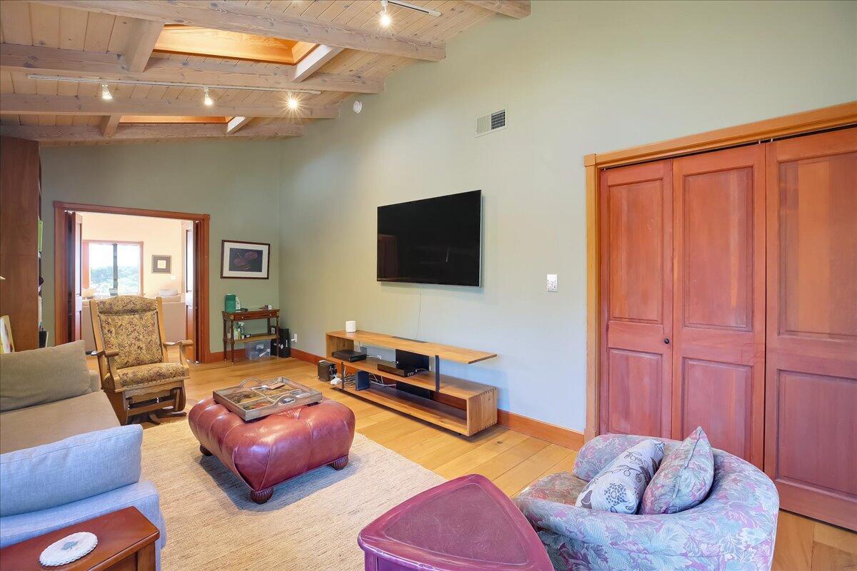 2020 Las Canoas Ridge Way Santa Barbara, CA 93105 - Photo 11 of 37 35-035