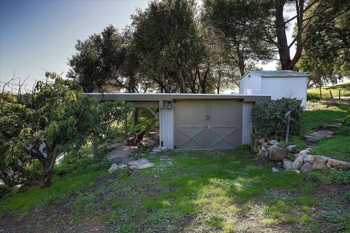 2020 Las Canoas Ridge Way Santa Barbara, CA 93105 - Photo 31 of 37 21-021