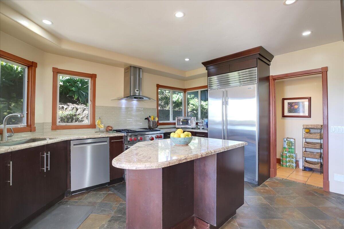 2020 Las Canoas Ridge Way Santa Barbara, CA 93105 - Photo 8 of 37 30-030