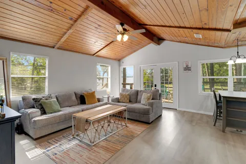 $360,000 | 170 Sea Gull Drive, Livingston, TX 77351