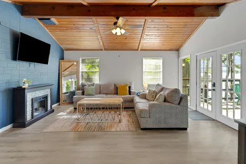 $360,000 | 170 Sea Gull Drive, Livingston, TX 77351